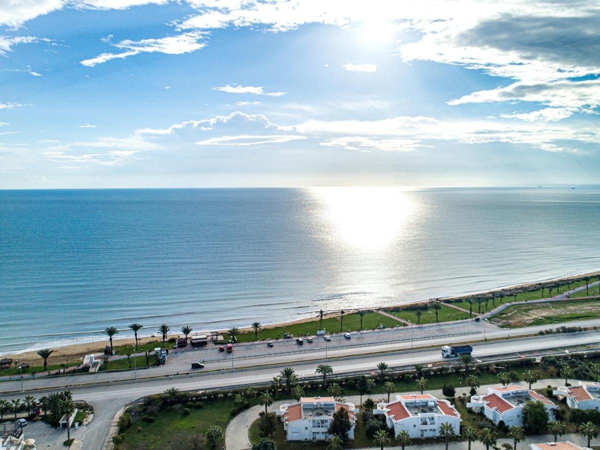 Long Beach Rental Apartments Trikomo Экстерьер фото