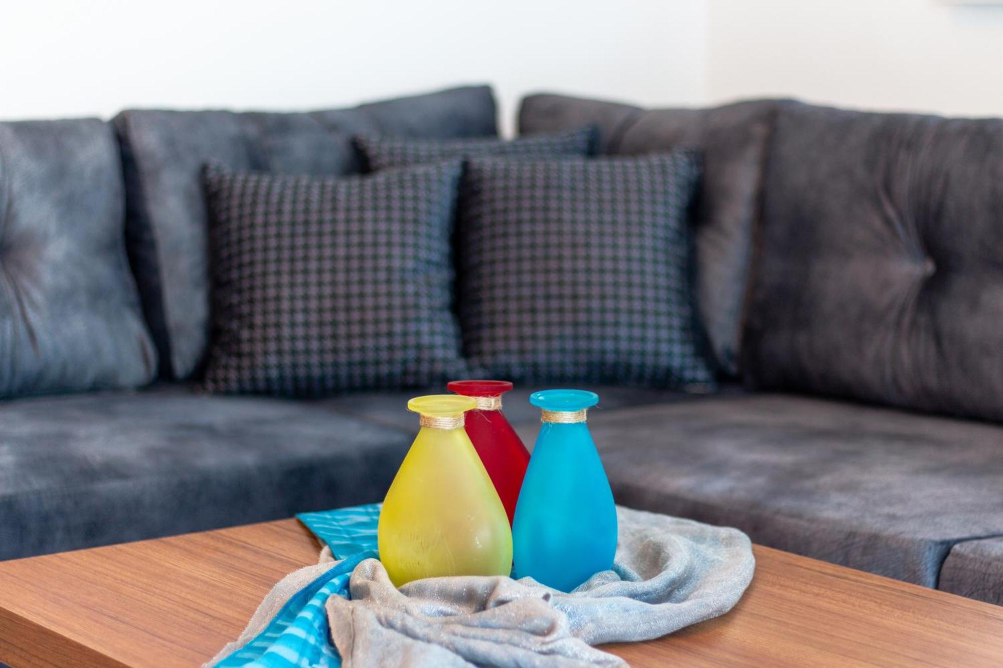 Long Beach Rental Apartments Trikomo Экстерьер фото