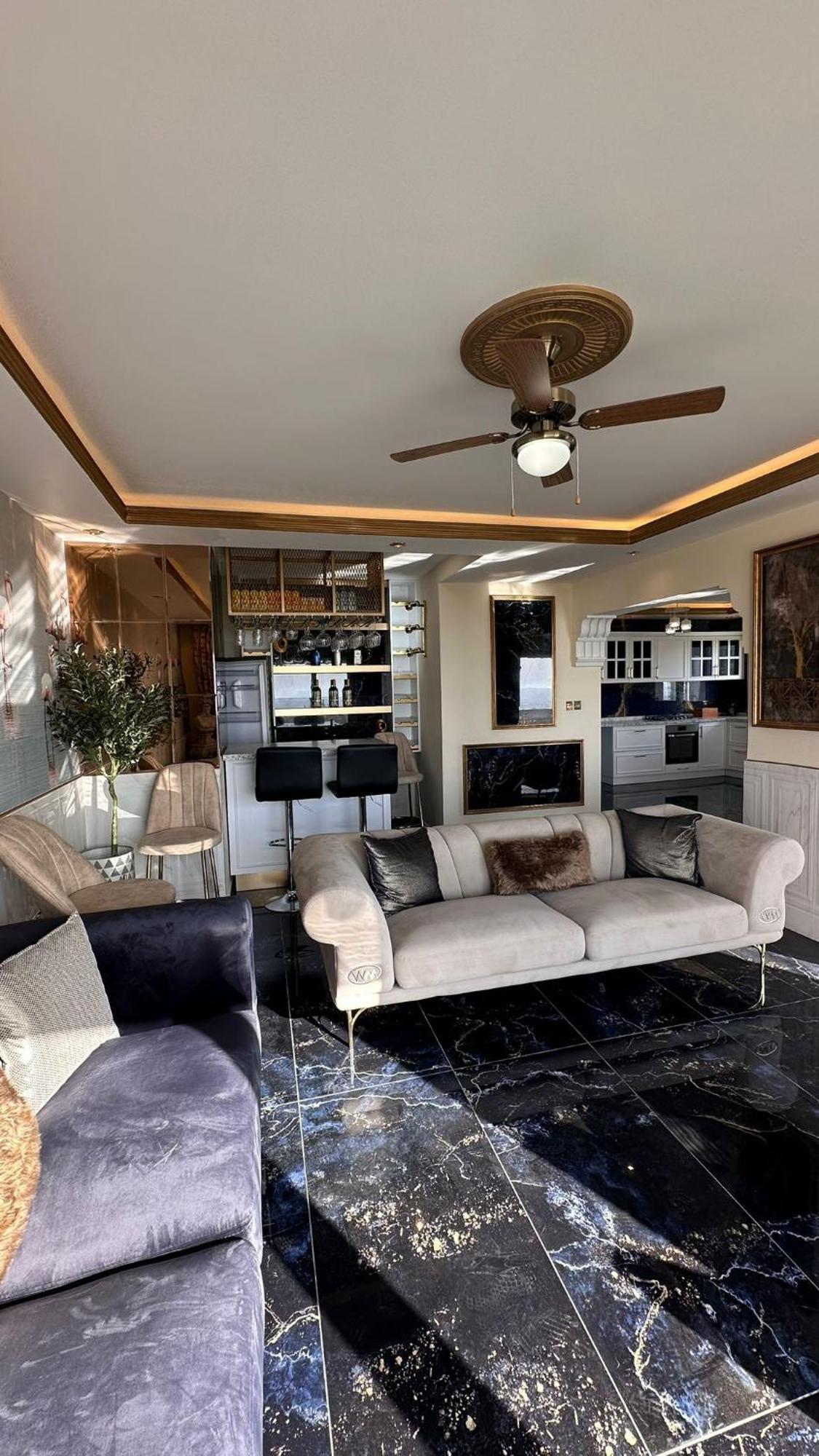 Long Beach Rental Apartments Trikomo Экстерьер фото