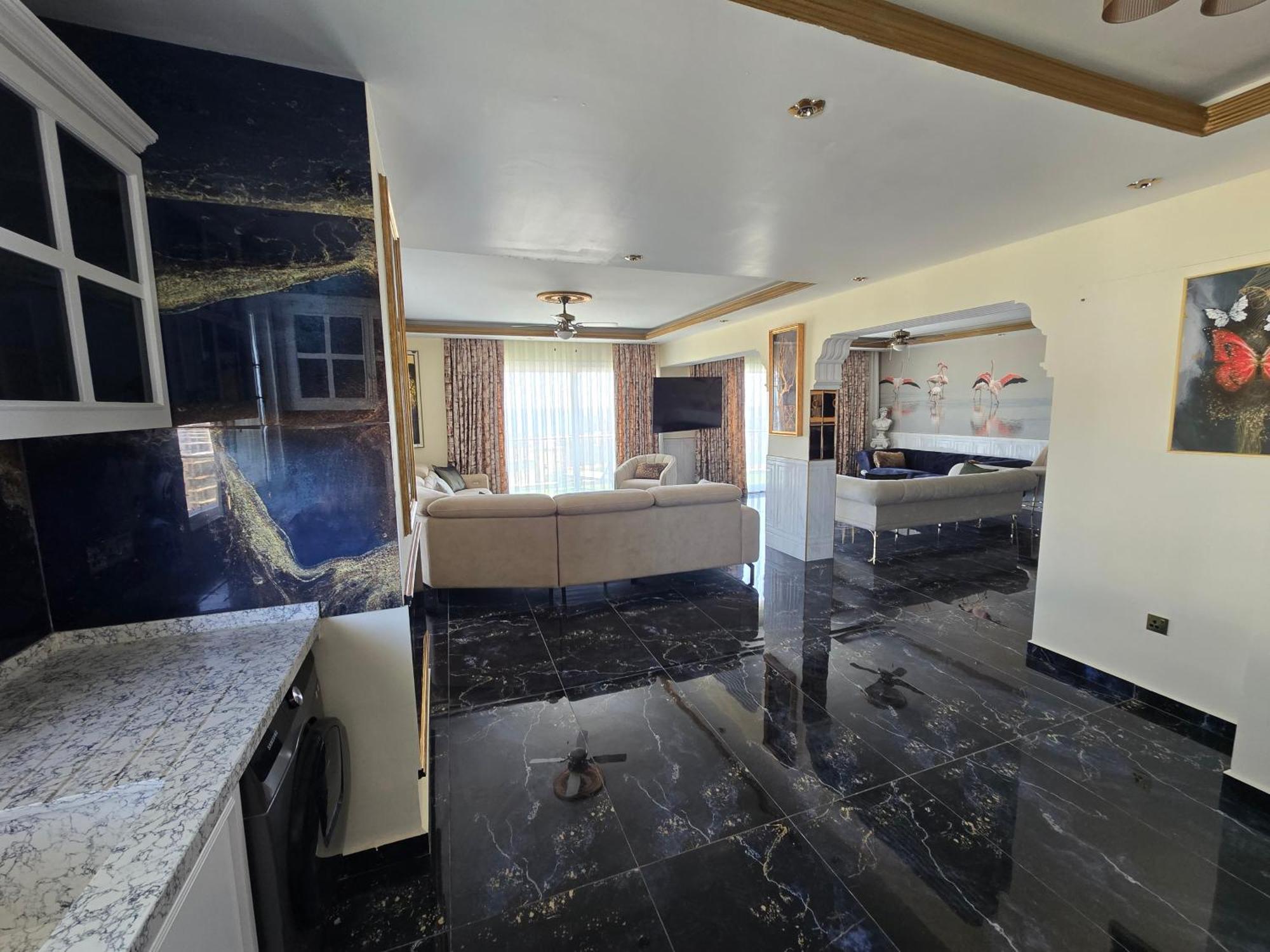 Long Beach Rental Apartments Trikomo Номер фото