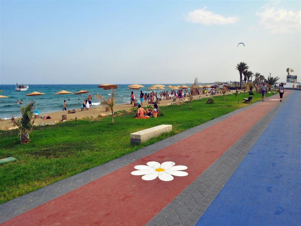 Long Beach Rental Apartments Trikomo Экстерьер фото